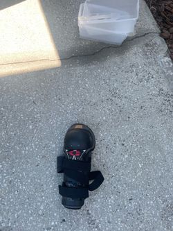 Pair knee savers