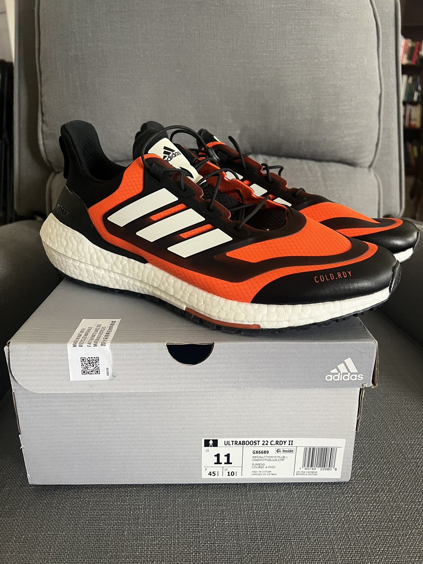 Adidas Ultraboost 22 Running Shoes
