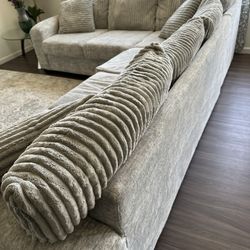 White And Gray Sectional Fabric Sofa Like New