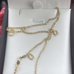 14 karat gold necklace