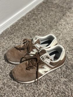 Women’s New Balance Sneakers