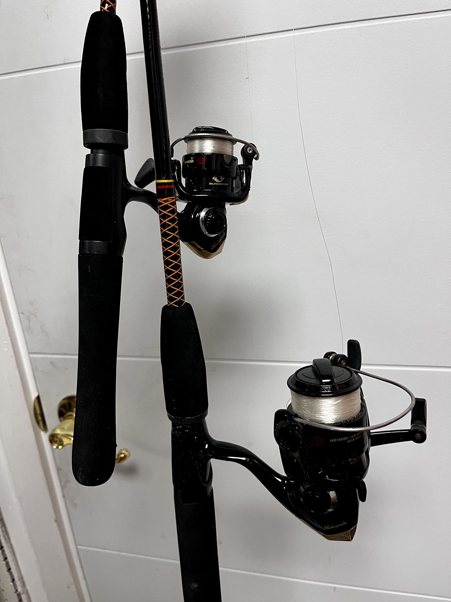 2 Shakespeare UGLY STIK fishing rod & reel Set of 2 Men Youth Woman