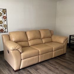 Like New Couch 