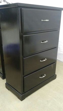 DRESSER WITH 4 DRAWERS