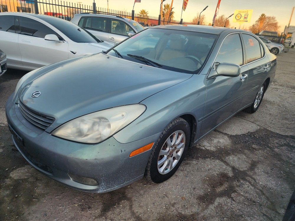 2004 Lexus ES 330