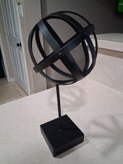 Decorative Metal Sculpture 