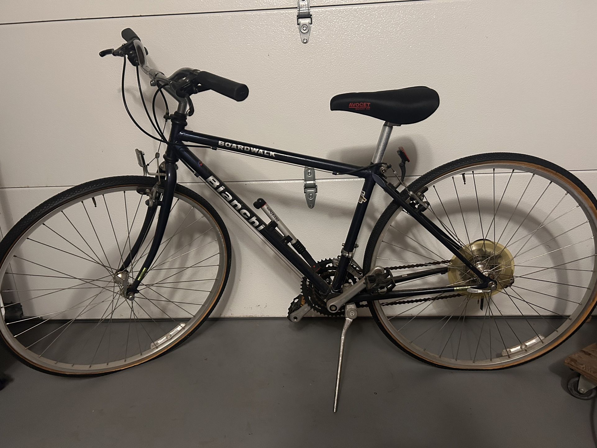 Bianchi Boardwalk Hybrid Bike