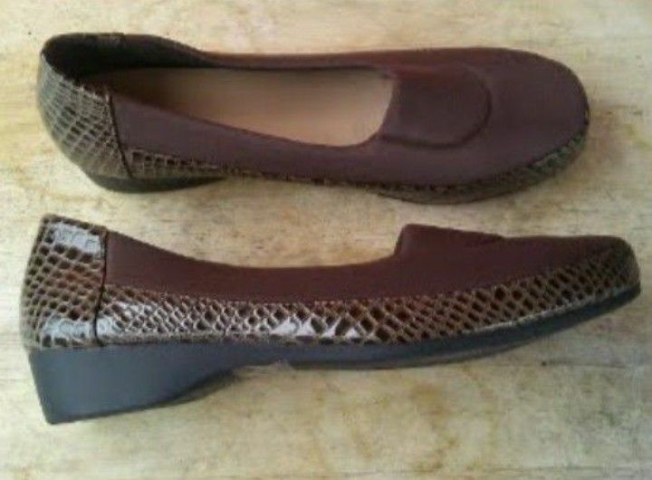 Women's Shoes size 10m. New