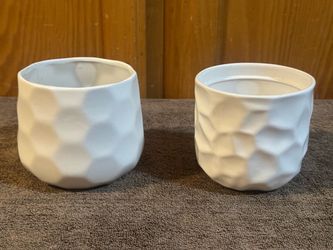 Set of 2 White Geometric Textured Planter Pots