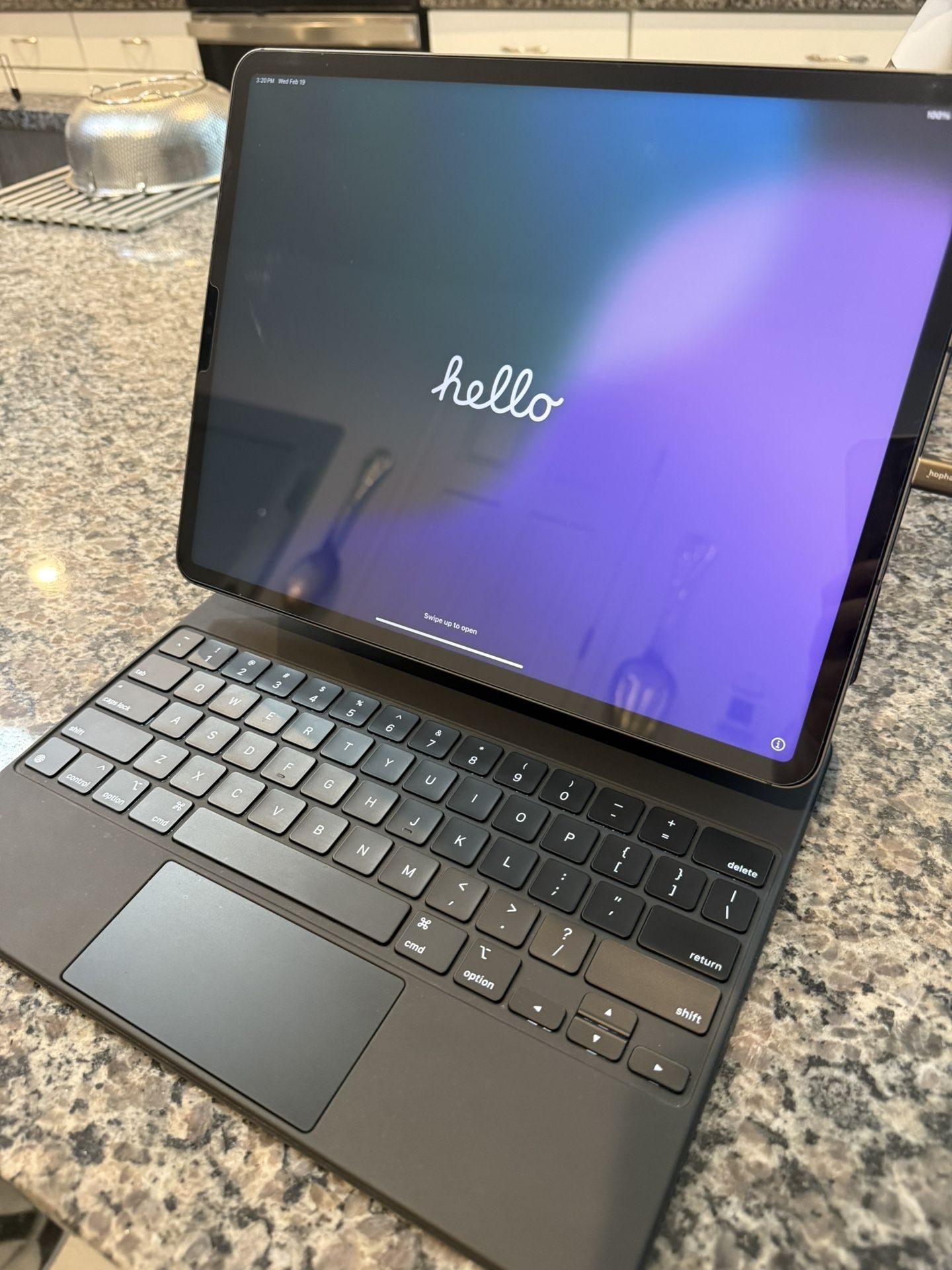 2021 iPad Pro 12.9 - inch (5th generation) No trades!