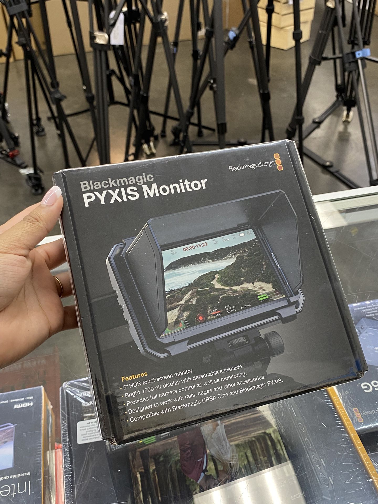 Blackmagic PYXIS Monitor