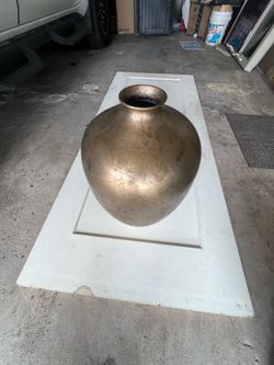 Flower vase