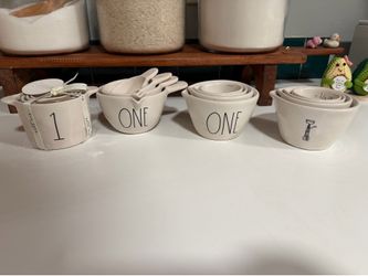 Rae Dunn measuring cups