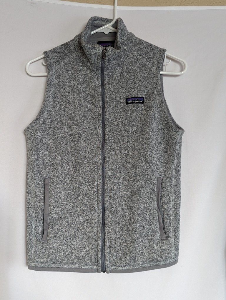 Women's Sz Small Patagonia Vest Gray Butter Sweater Fleece Vest Model Birch White REI Hiking Camp