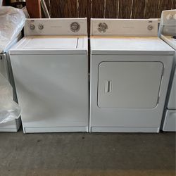 WASHER AND DRYER  ESTATE By WHIRPOOL 