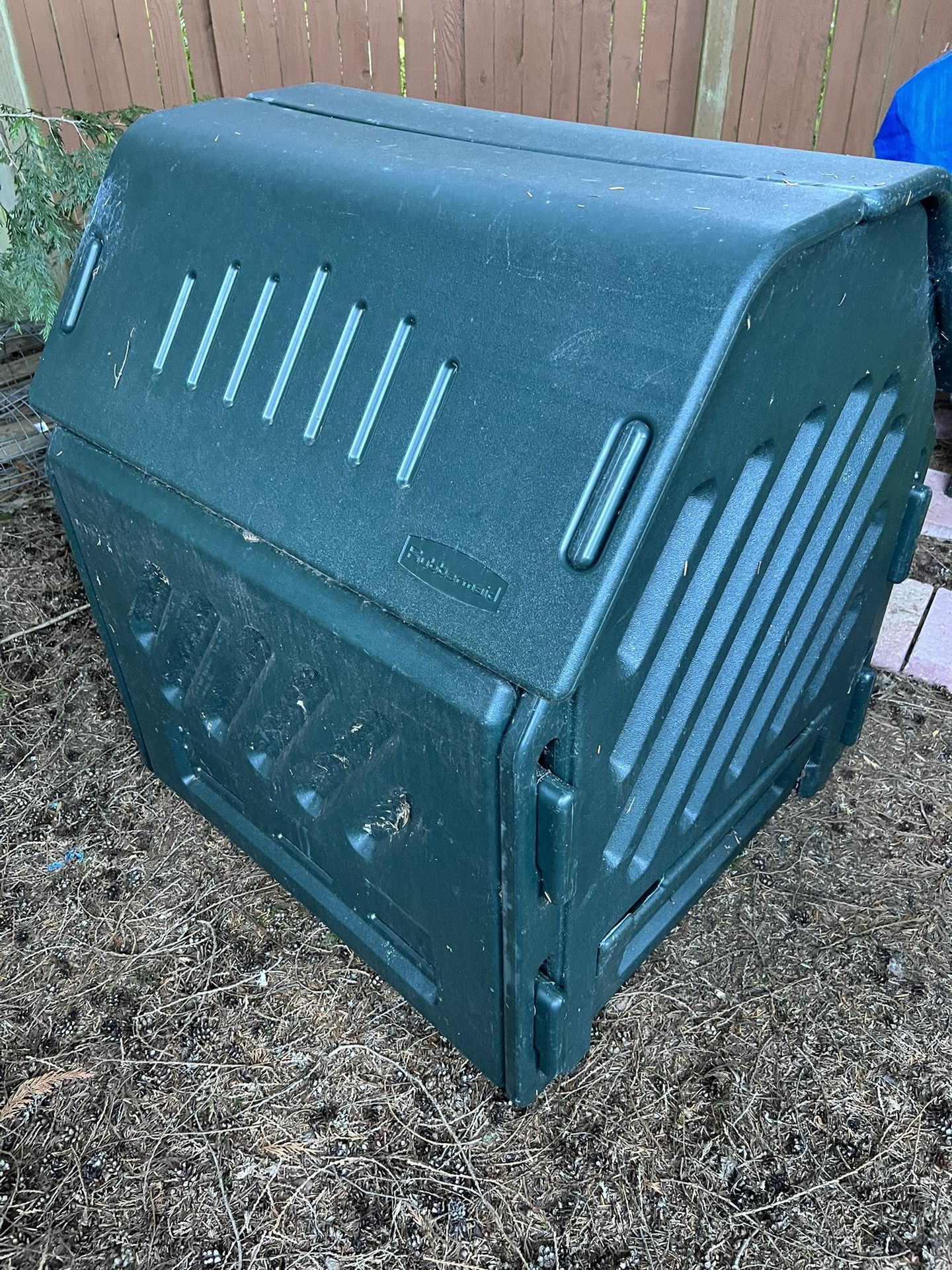 FREE Rubbermaid Compost Bin Approx 38” Tall X 33” Wide X 36” Deep