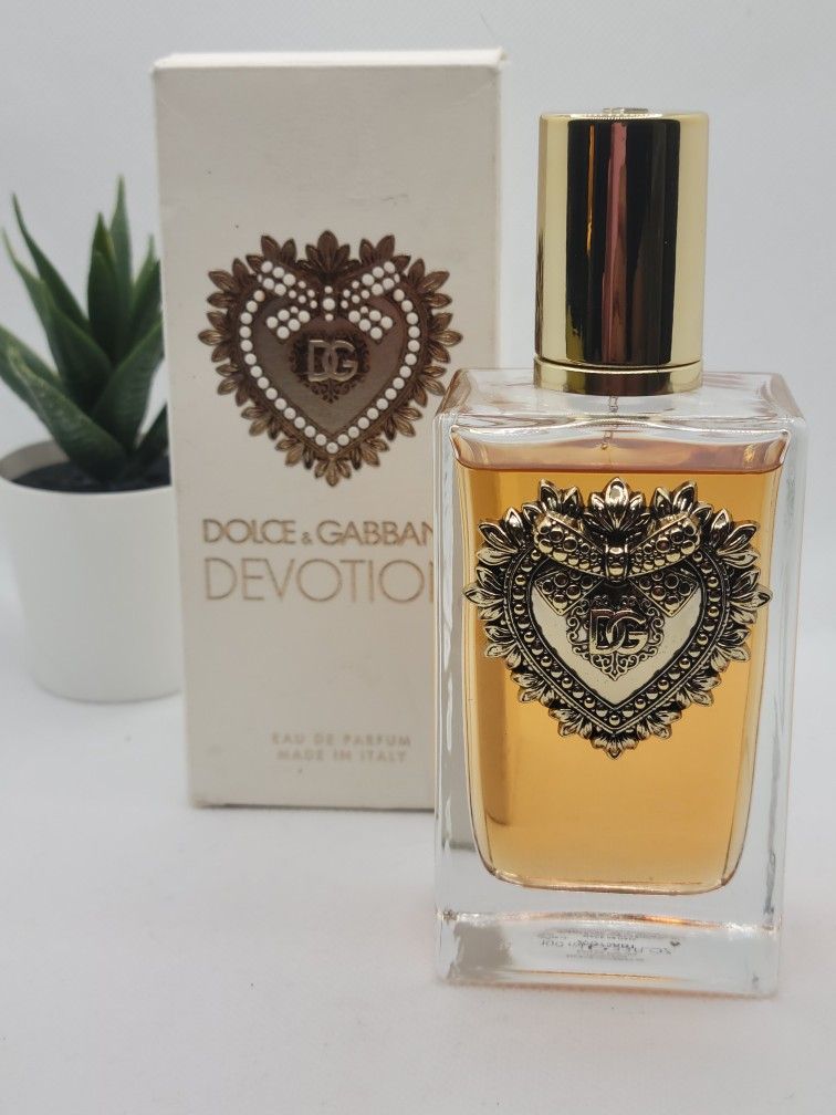 Dolce&Gabbana
Devotion Eau de Parfum
3.3 fl used