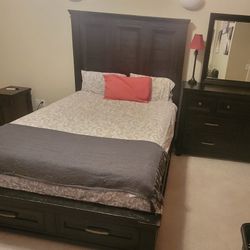 Bedroom Set.