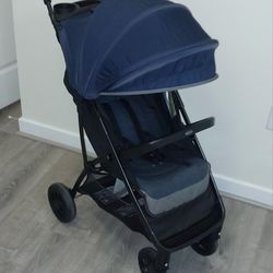 Graco NimbleLite Lightweight Stroller 