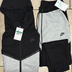 Nike Tech Fleece Tracksuit XL 