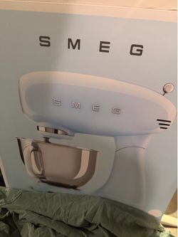 Unopened SMEG white standmixer