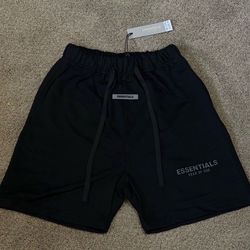 Essential Shorts Size:M ( Need gone asap)