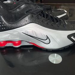 Shox R4