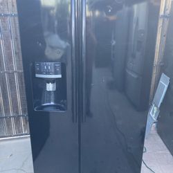 Samsung GARAGE Side By Side Fridge 