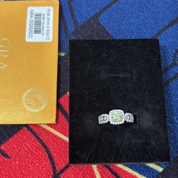  Mossinite 925 Silver Ring   Women’s engagement ring - size 7-Send me a text so we can arrange a meet 🆙    - Or Even Anniversary Gift   - come with a