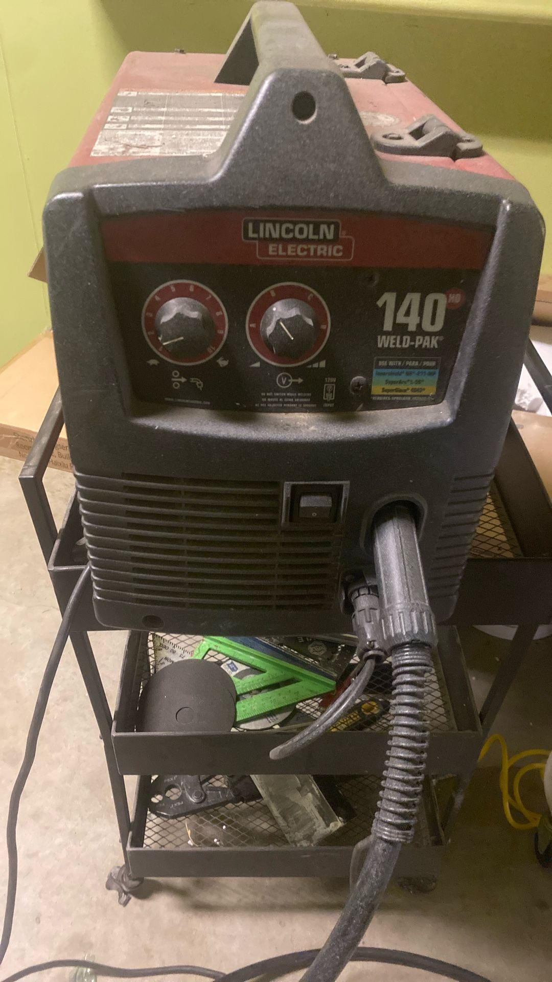 Lincoln electric 140. Wild pack MIG.