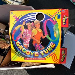 Vintage groove tube hoop game