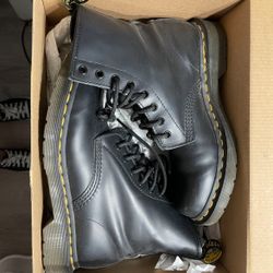 Dr Martens 1460 Boots 