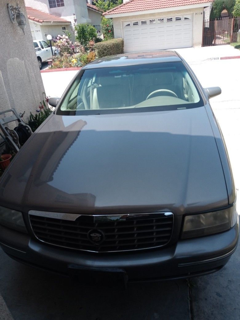1999 Cadillac DeVille