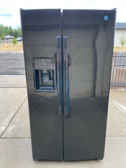 Refrigerator GE Black Color