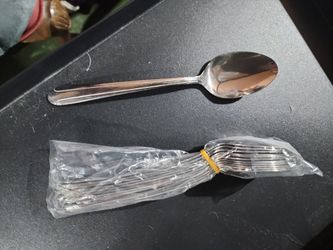 12 Lrg Serving Spoons