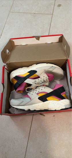 Nike Air Huarache Sneakers