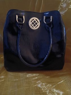 London Fog Vintage Black Handbag
