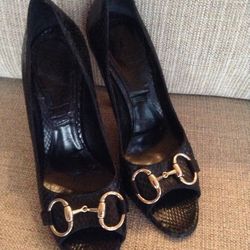 Gucci Shoes in snakeskin black with horsebit size 8 paid $850