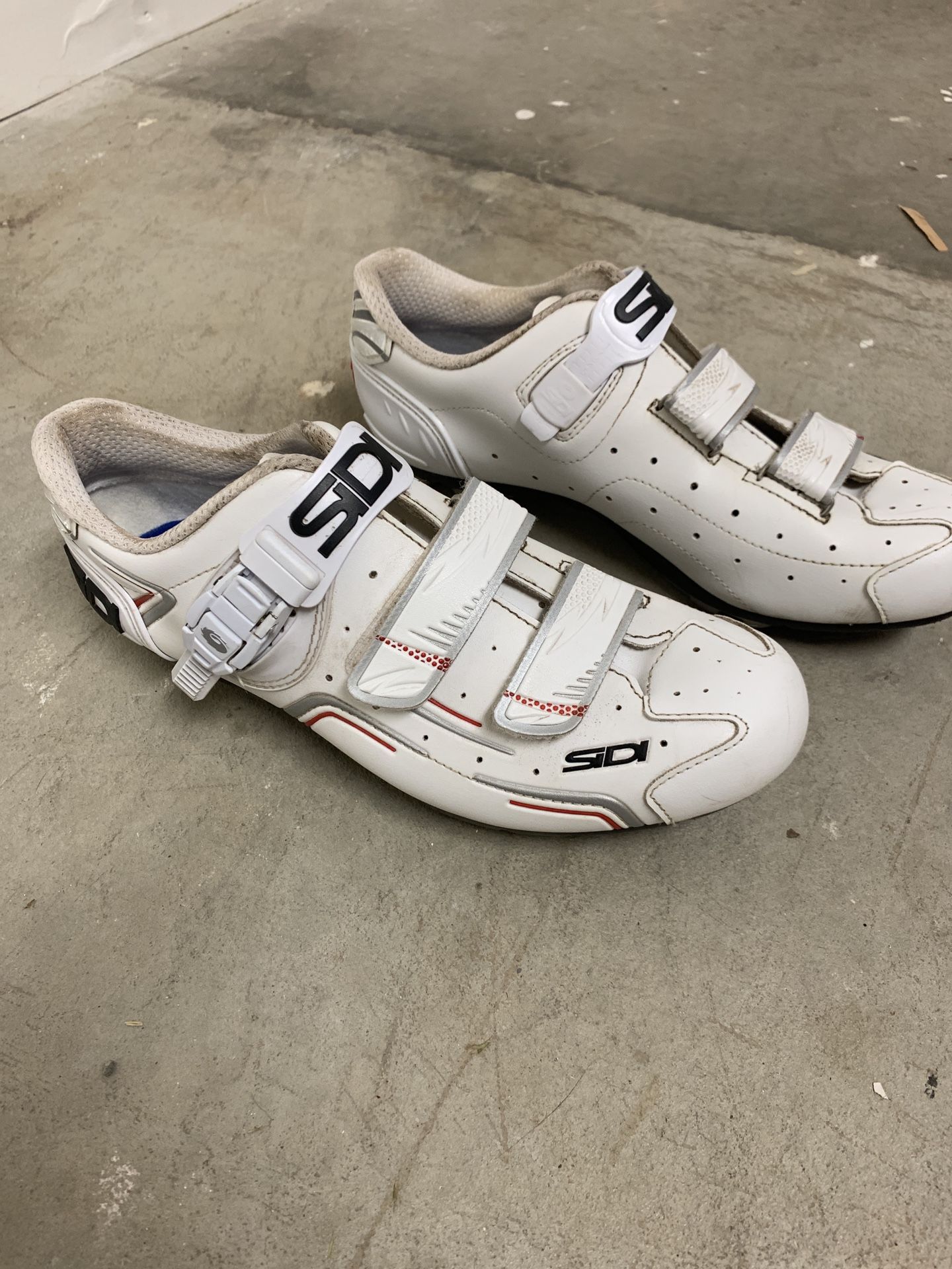 Sidi Buvel mountain bike shoes size 43.4/9.5