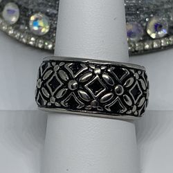 Black & Silver Cross Band Sz 10.5 $12