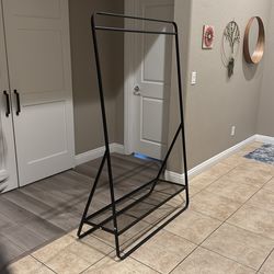 Metal clothes rack