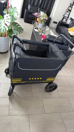 Dog stroller