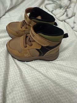 Boy shoes