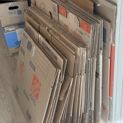 Moving boxes for sale 📦