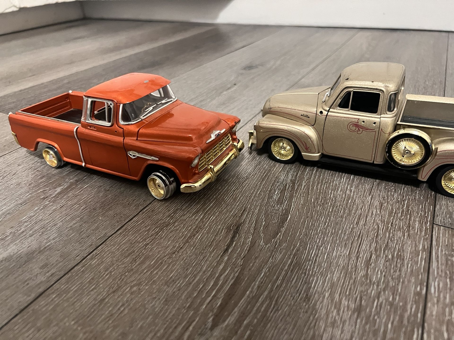 Jada diecast 1/24 scale lowrider trucks they may be missing parts or paint chips due to be stored  Asking 20 For All 3 Trucks 