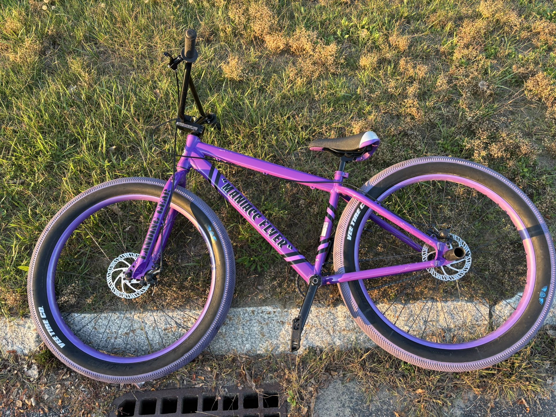 SELLING SE BIKE (NO TRADES)