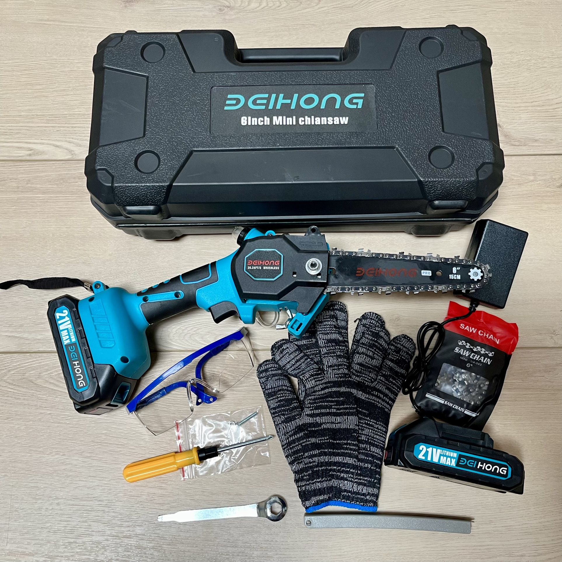 21V 6 inch Cordless Handheld Small Mini Chainsaw 