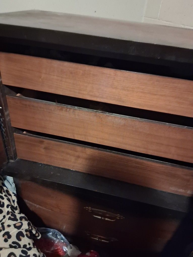 Free Mini Armoire