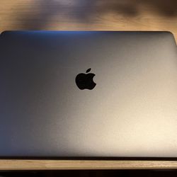 2017 Apple Macbook Pro