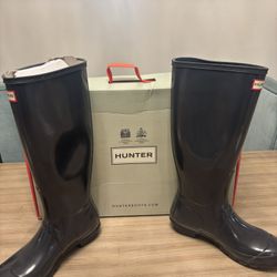 Hunter Boots Size 7 US 